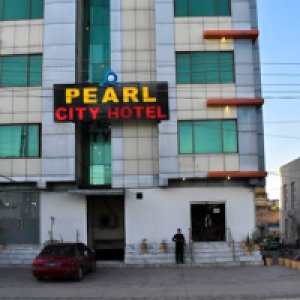 Pearl City (11)